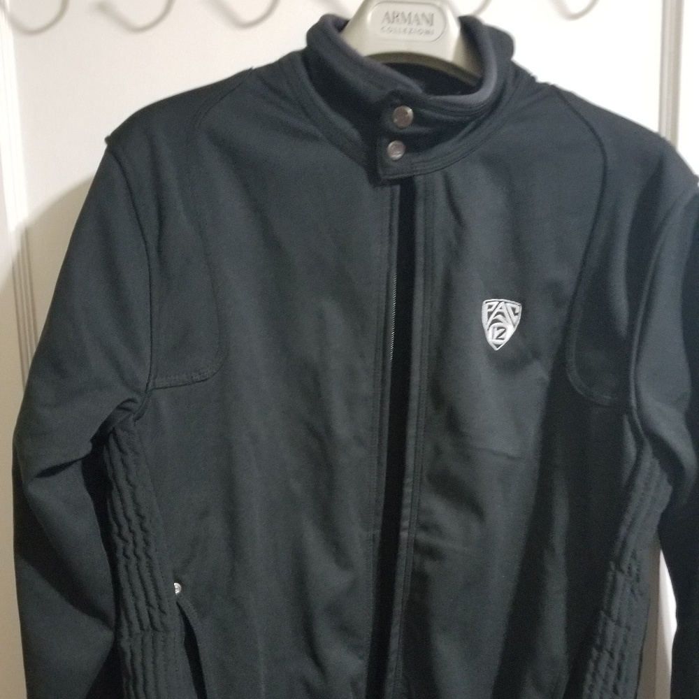 Ogio Soft shell jacket w/ Pac12 logo Men's small